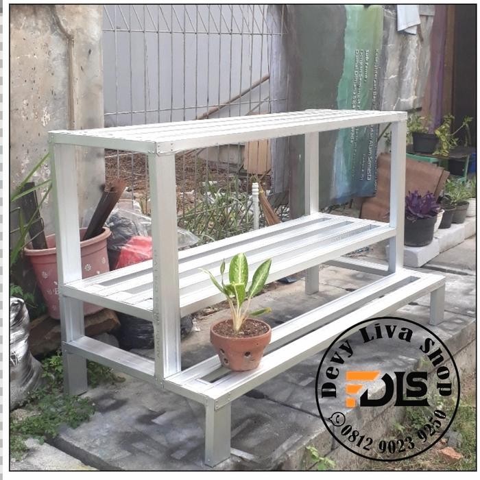 Rak pot tanaman susun 3 baja ringan ukuran 150
