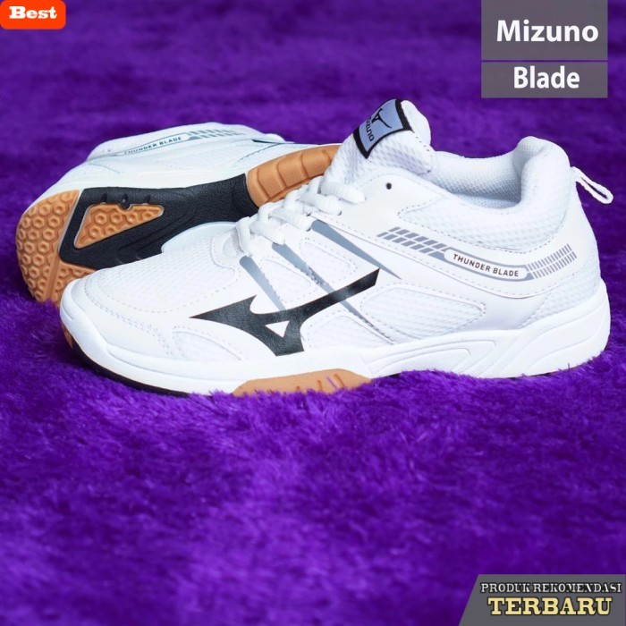 rekomendasi sepatu olahraga brand lokal Sepatu badminton mzn thunderblade terbaru sepatu olahraga vo