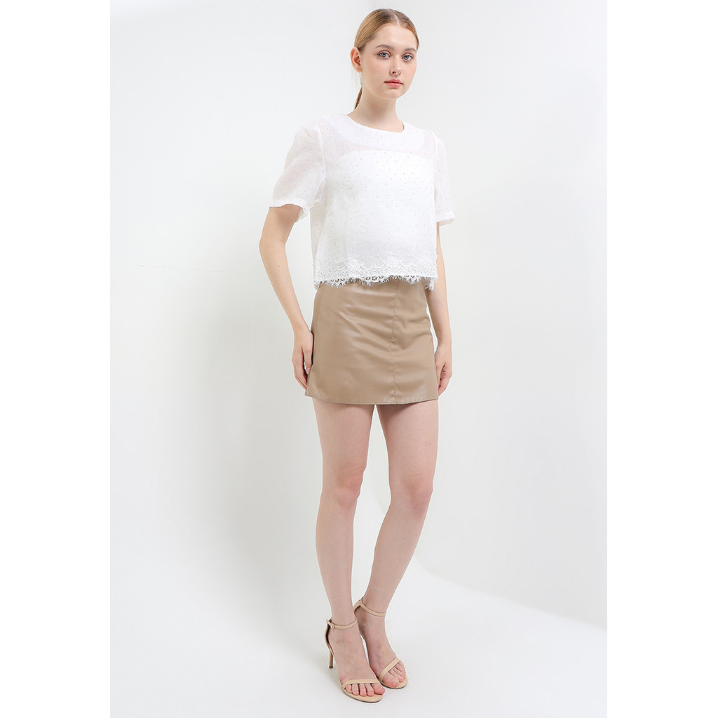 C/S S/S STUDDED TEXTURED BLOUSE W/ LACE HEM ATASAN WANITA B0O191