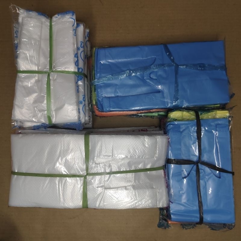 

Kantong Plastik Gelas tersedia 2 ukuran, putih dan warna (1ikat)
