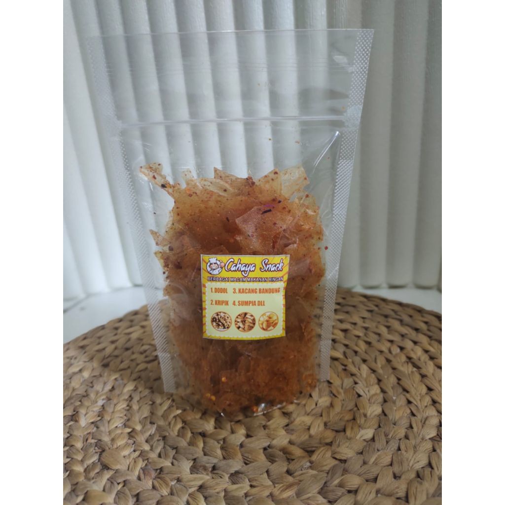 

kripik kaca pedas daun jeruk renyah gurih 250gram,500gram,1kg