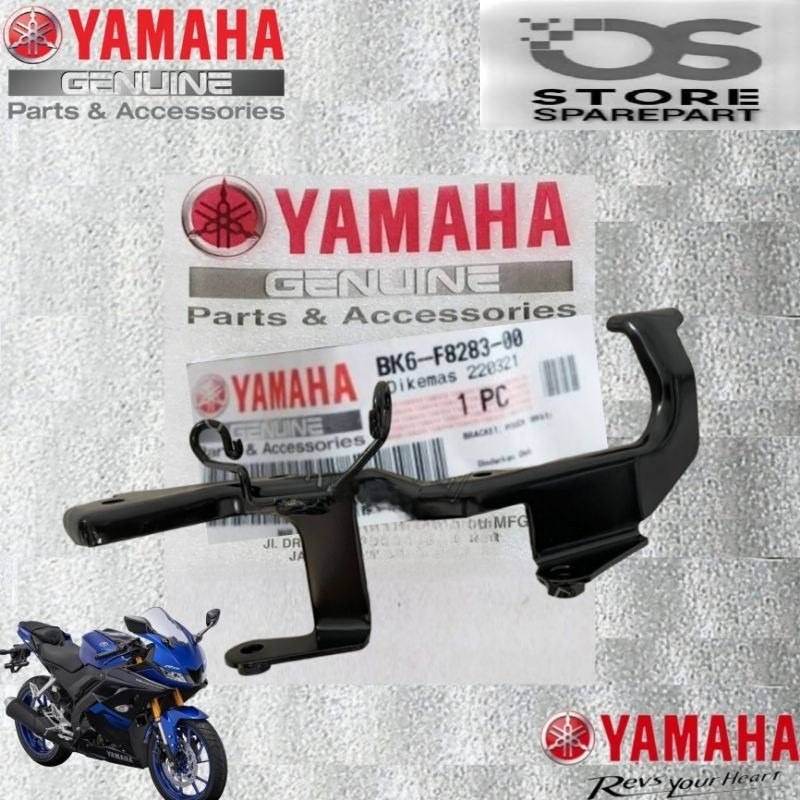 BRACKET DUDUKAN FAIRING BAWAH KANAN R15 VVA V3 PRODUK ORIGINAL YAMAHA GENUINE PART