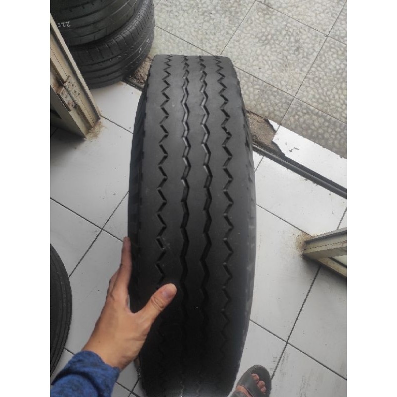 Ban Mobil Truck Second 7.50 Ring 16 termurah berkualitas BAN Mobil Truk