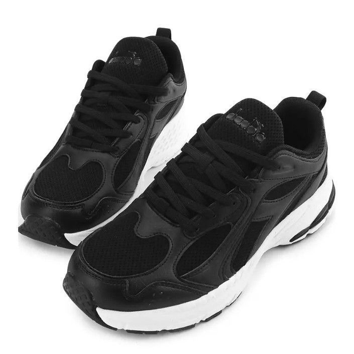 Sepatu Olahraga Lari DIADORA KARNISIUS (M) DIARU240303B0050 Black White SHOES