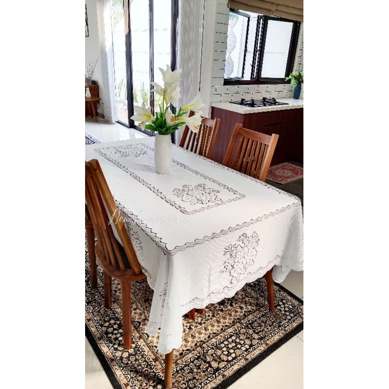 Taplak meja makan putih . perabot rumah aestetik mewah minimalis . taplak tamu panjang tablecloth ta