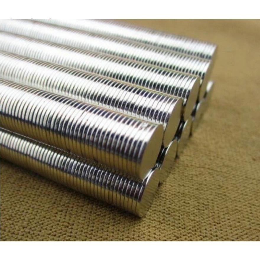 

Magnet Bulat 8x1mm Powerful Neodymium 8x1 mm Multifungsi Super Kuat N35 NdFeB 8x1mm