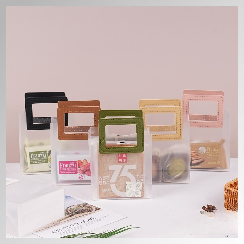 

Tas Mika Transparan / Goodiebag Transparan / Tas Mika Doff / Goodiebag Hampers Transparan - BC0609