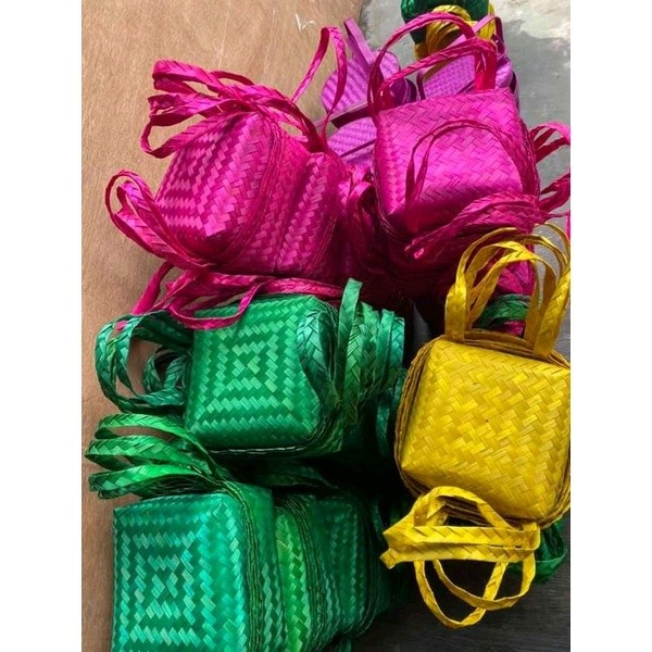 SEPASANG BESEK JINJING 18 X 18 20 X 20 25 X 25 WARNA | BESEK BAMBU TANGKAI WARNA | BESEK BAMBU JINJI