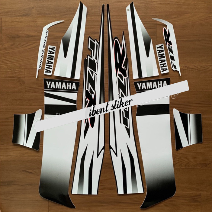 STRIPING FIZ R VARIASI PUTIH (R) HITAM YAMAHA POLET
