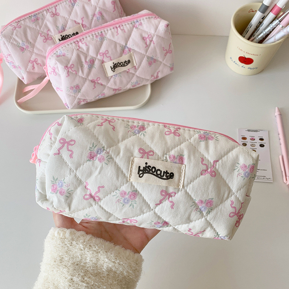 

[HARU] Hisocute Ribbon Floral Series Pencil Case Tempat Penyimpanan Kapasitas Makeup Pouch Korea Aesthetic Cosmetic B