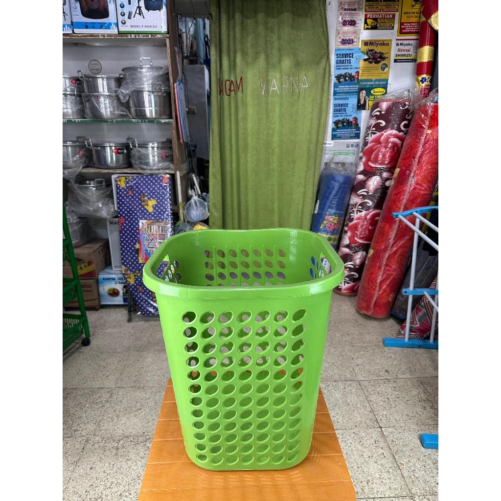 Keranjang Baju Kotor Persegi Motif Lubang Plastik Tebal Awet
