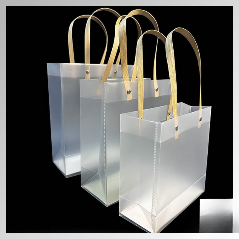 

Tas Mika PP Doff Polos Transparan / Goodie Bag / Tas Hampers / Tas Souvenir Doff Polos - TW0610