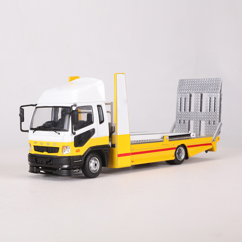 GCD 1:64 Fuso Fighter alloy model car