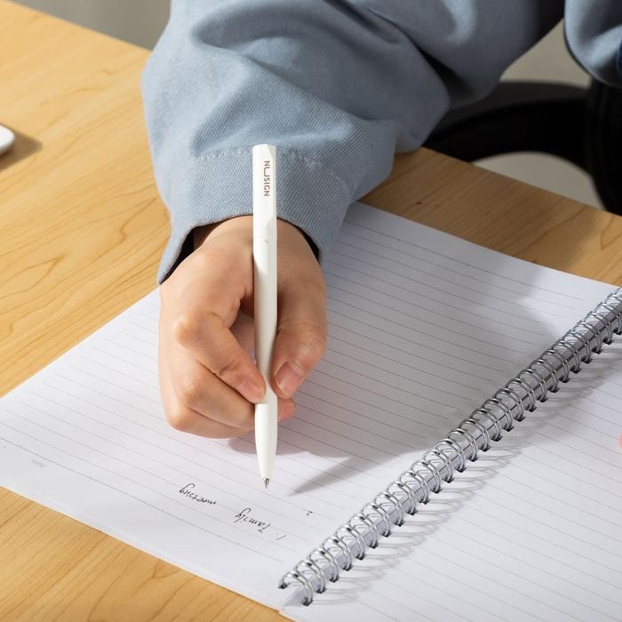 

TERLARIS! Deli Spiral Notebook Buku Tulis Spiral A4 60 Lembar Kertas Halus LA460