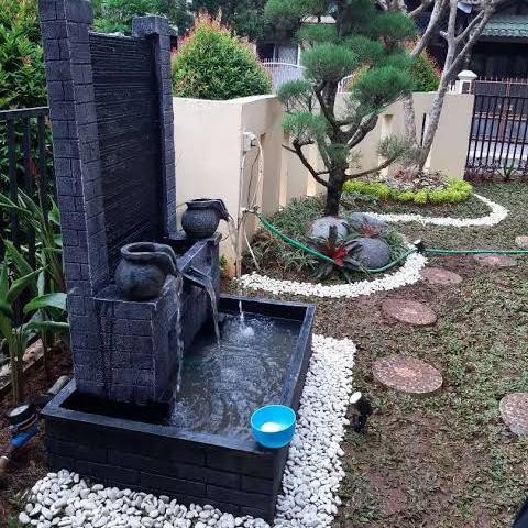 air mancur kolam ikan / air mancur minimalis / air mancur dinding