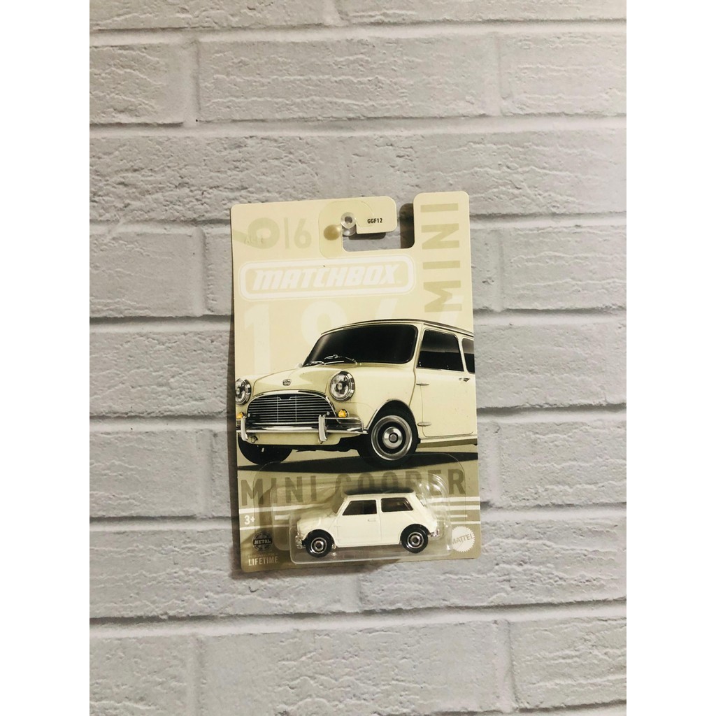 HVT12 | Matchbox 1964 AUSTIN MINI COOPER PUTIH - Mainan Mobil Balap
