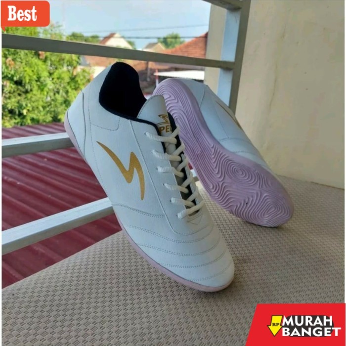 rekomendasi sepatu futsal COD Sepatu Futsal Specs Big Size Jumbo Ukuran 44 45 46 47 - Hitam Gold, 44
