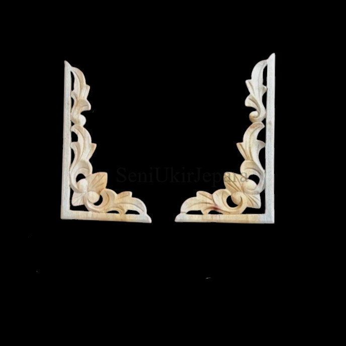 Ukiran sudut kanan kiri ornamen ukir kayu mahoni 18x30 SU1233