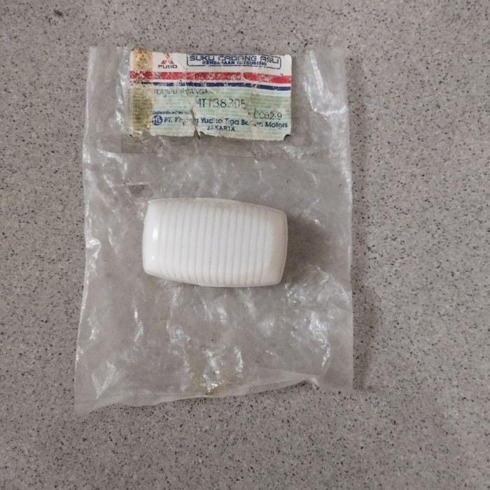 Mika plastik lampu plafon MITSUBISHI T120 L300 COLT DIESEL PS berkualitas