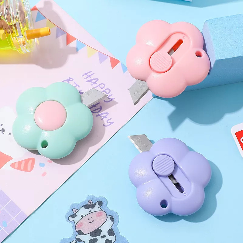

Cutter Mini Portable Kater Polos Travel Kit Lucu Warna Pastel Unboxing Paket Barang Unik