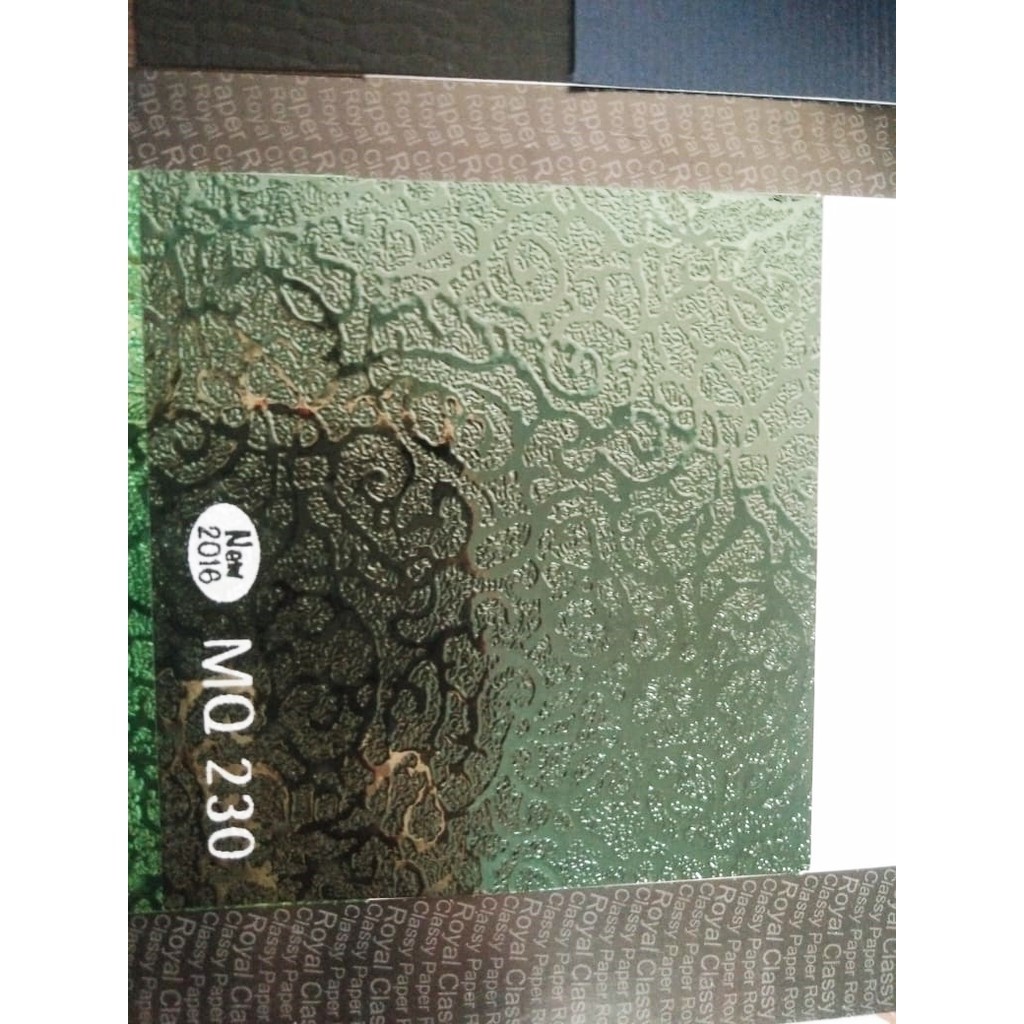 

Kertas Metalique 230 , yasin , kado impor , eksklusif , cover box , packaging