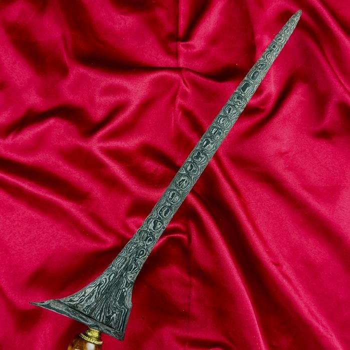 Keris Jalak Sangu Tumpeng Pamor Melati Tumpuk Tangguh Madiun Sepuh Kuno