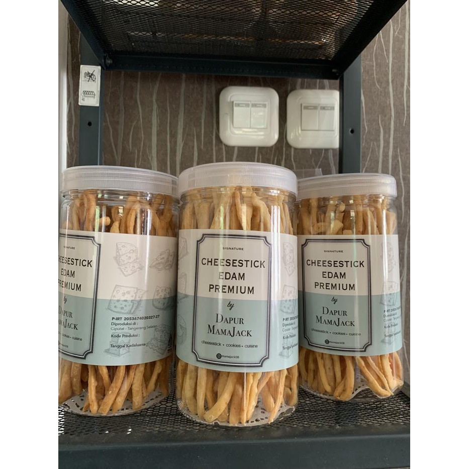 

Cheese Stick Renyah Premium Keju Edam toples 1000ML Berat 215gram Makanan