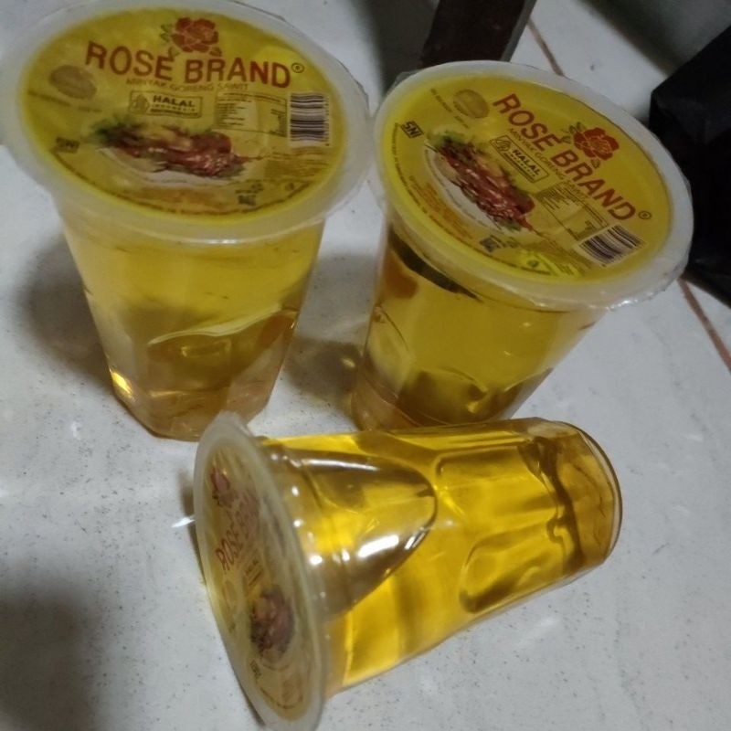 

MINYAK GORENG kemasan gelas 220ml BY JJS