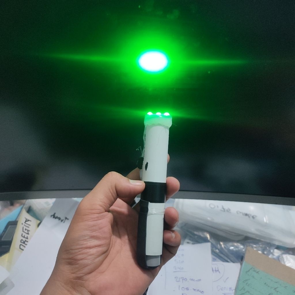 Selonsong Lampu Benur 2 Batre Lithium 18650