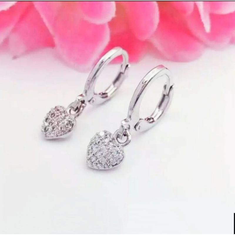GiStore09 Anting wanita Korea Amoy perak Nagita Set perhiasan Anting titanium wanita Anti karat anti