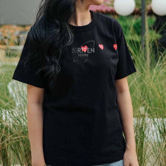 Comme Des Garcons CDG Play Triple Red Heart Tee Black Original / Baju Kaos CDG Authentic