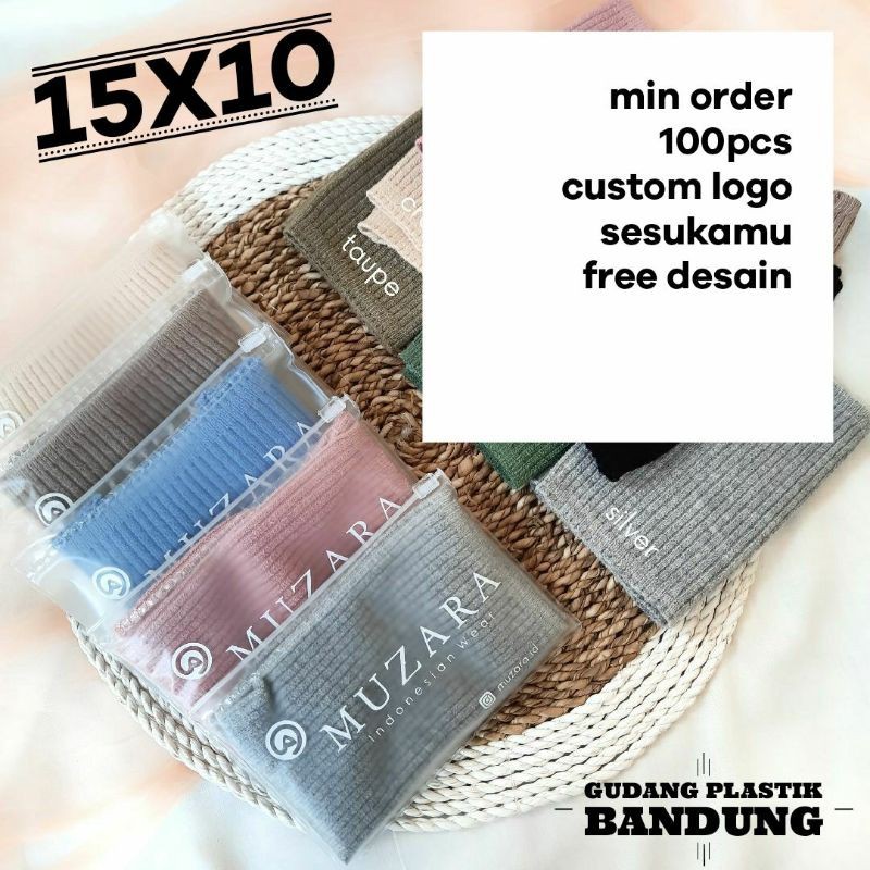 Pouch Kecil  Custom Logo Zipper Ciput Anti Pusing Inner Budeg Bandana Burgundy Bahan PVC Premium