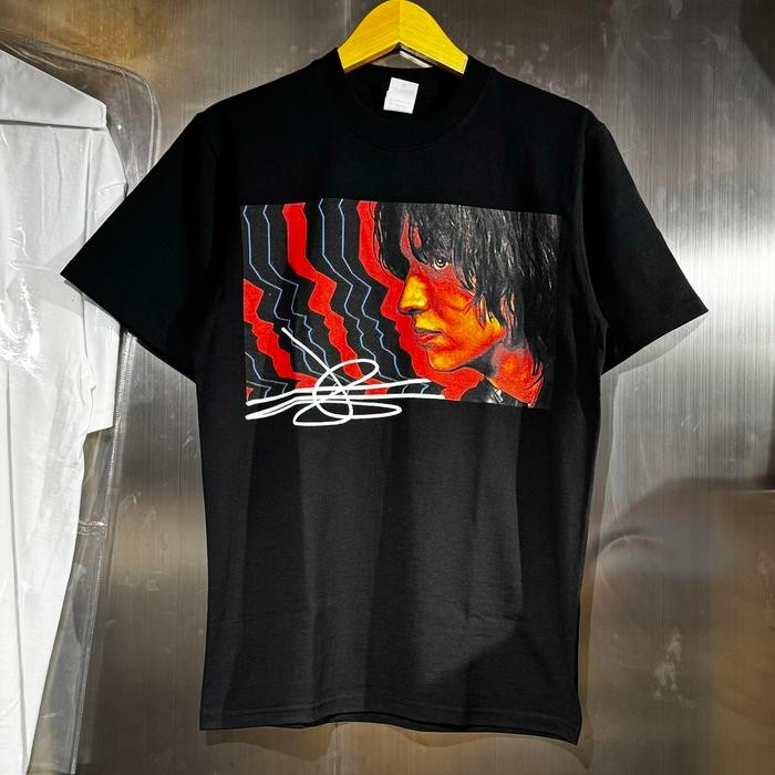 【COD】 THE STROKES - JULIAN CASABLANCAS RED TSHIRT BLACK - M