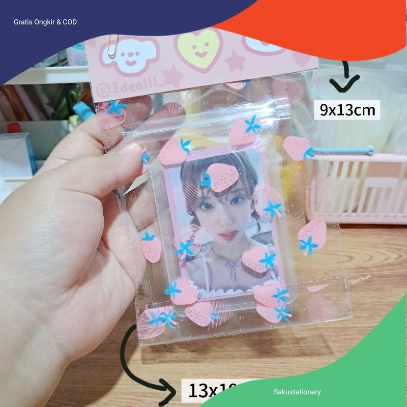 

Packaging Plastik Motif Strowberi Kemasan Photo Card dengan Hang Tag Lucu 13x19cm