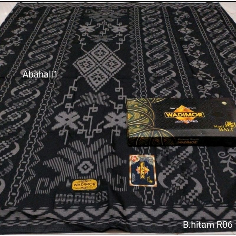 Sarung Wadimor Hitam Sarung Wadimor MOTIF BALI HITAM Sarung Wadimor Sarung Hitam