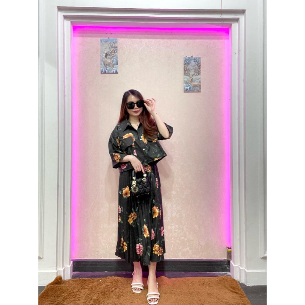One Set Fuji / One Set Clara Kemeja Crop & Rok Midi Plisket