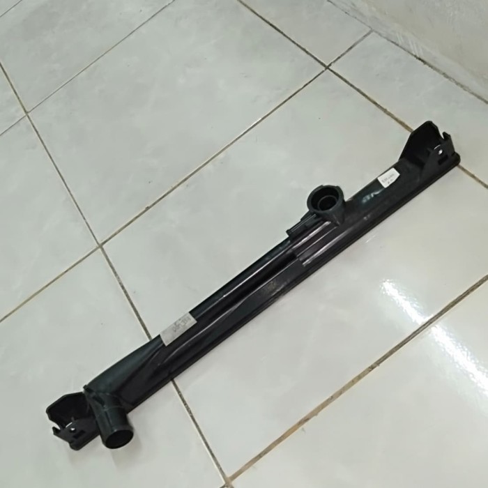 PART Upper tank radiator Suzuki Escudo 2.0 BARU