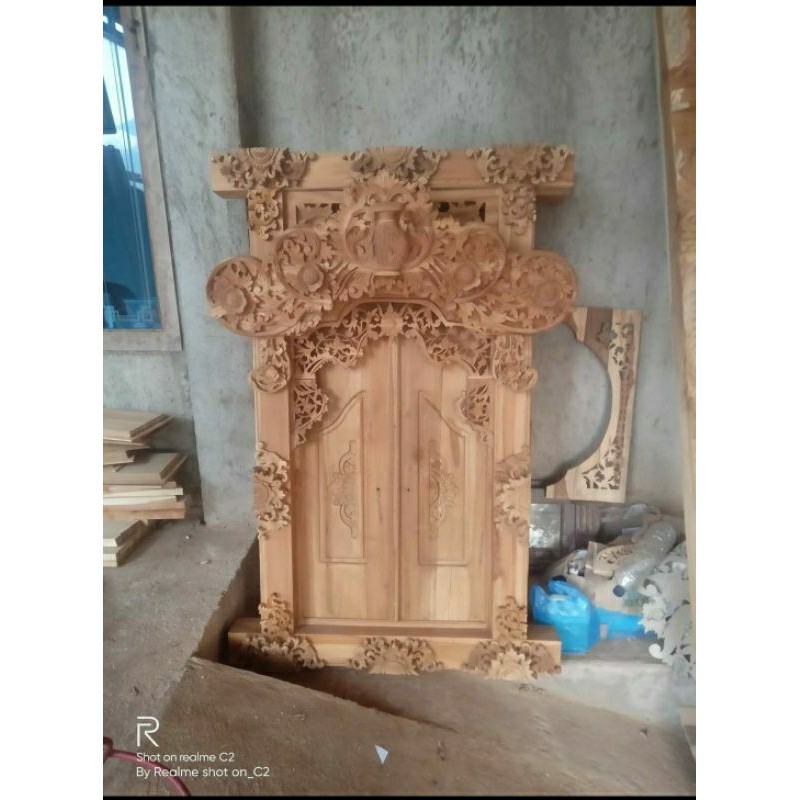 Jendela Gebyok Style Bali Ful Kayu Jati Ukir Jepara