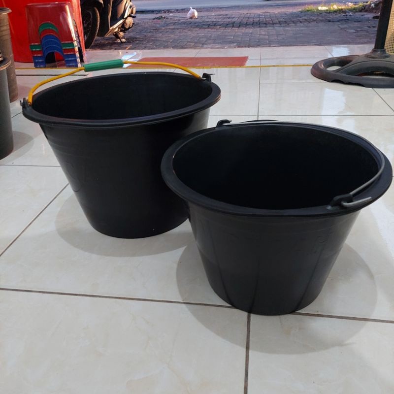 Ember Timbah Hitam Antipecah 18L Sedang Kecil