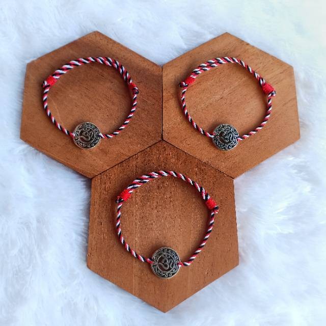 Gelang Tridatu Charm Omkara Metal x Cakra Sudarsana /  Gelang Bali / Dewi shop /Gelang Pria / Gelang