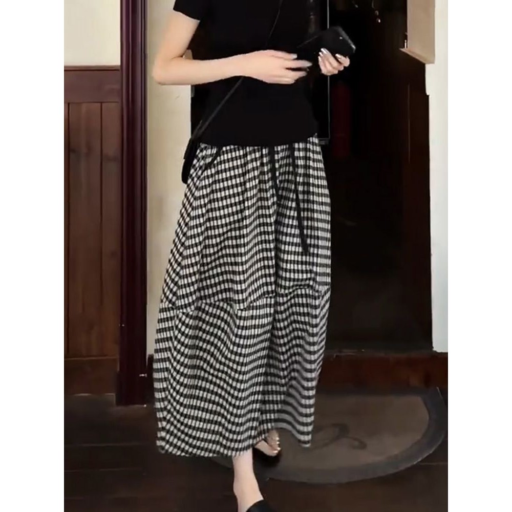 Rok kotak-kotak klasik wanita 2025 baru elastis pinggang serut kuncup rok temperamen kelas atas