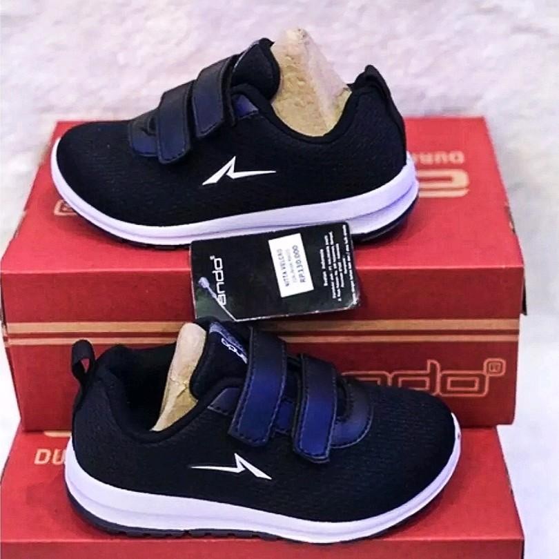 SEPATU SEKOLAH ANDO ANAK PEREKAT PRIA DAN WANITA ORIGINAL PAUD TK SD SIZE 27 SAMPAI 36 HITAM PUTIH