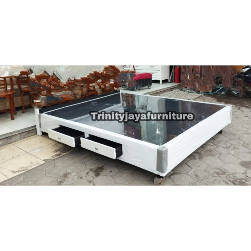 Dipan Laci Tanpa Sandaran /Candra Furniture