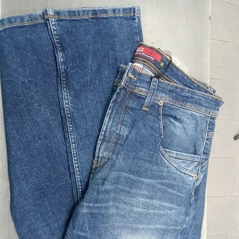 Gabrielle Celana jeans Pria Slim Fit