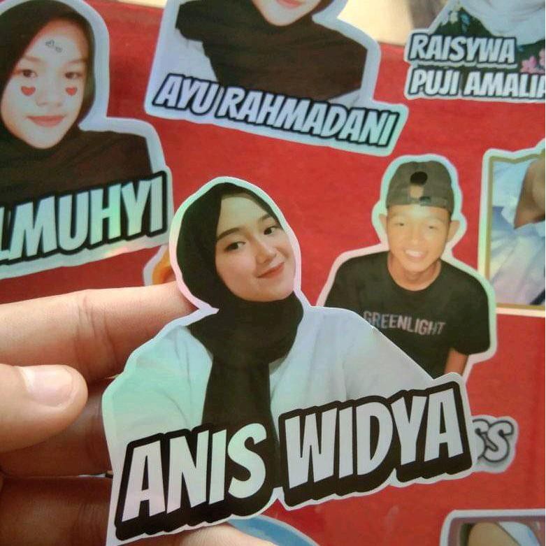 

Stiker hologram custom nama dan foto