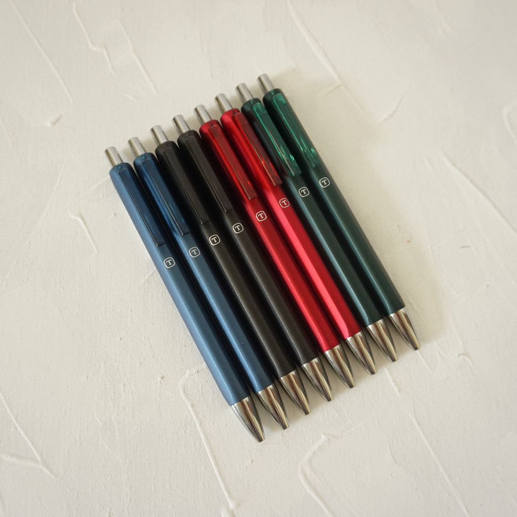 

BOLPEN GEL PREMIUM / PULPEN HITAM / BALLPOINT GEL SULTAN