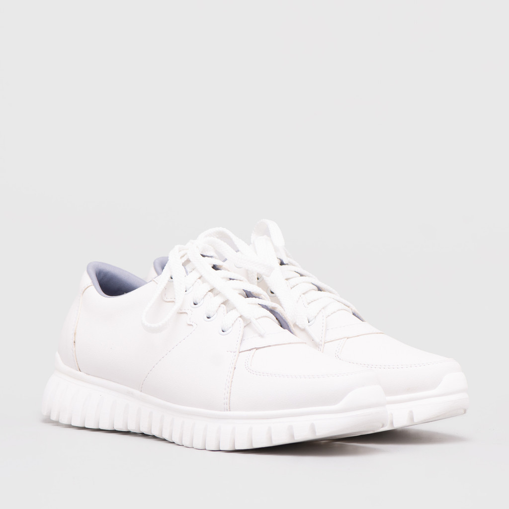 ANGGRAEINI Adorable Projects - Distya Sneakers White