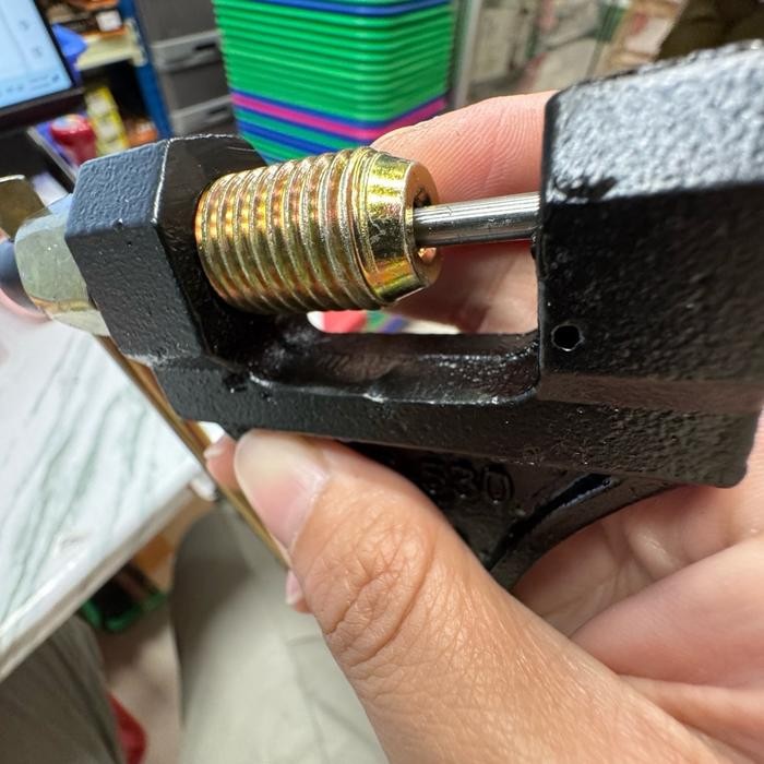 

Pemotong Rantai Motor Chain Breaker Tools - tanpa bubble Sale