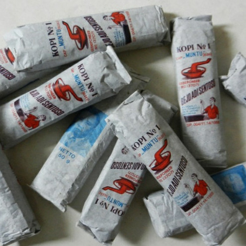 

Kopi Cap muntu khas Kutoarjo 1 Pack (5 Bungkus 50g)