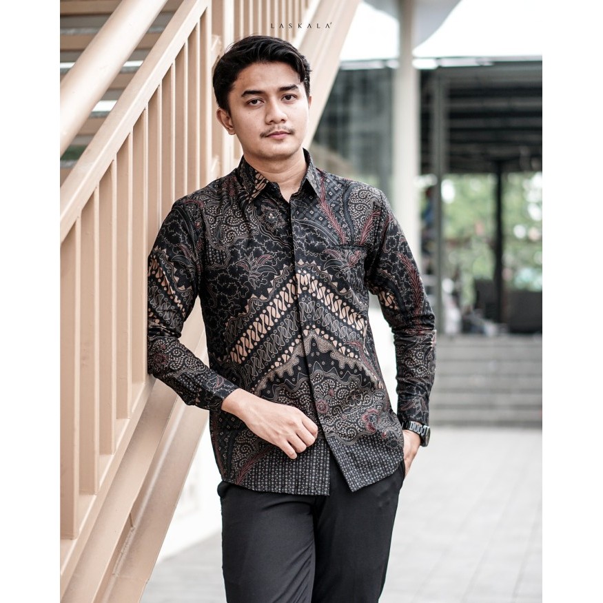 ✨NEW✨ -Laskala Batik Premium Slimfit Sandro K08A331 - L- 1.2.23